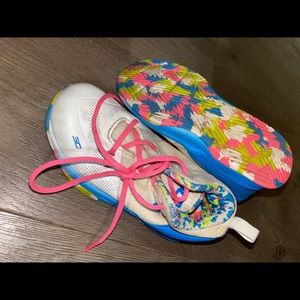 Under armor little girl shoes